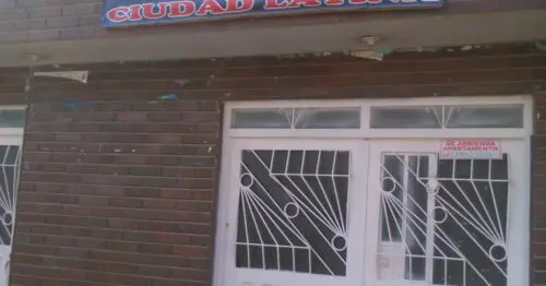 AQUI TODO A $1000 CIUDAD LATINA AQUI TODO A $1000 CIUDAD LATINA